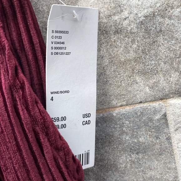 ❤️ URBAN OUTFITTERS SOPHIE CORDUROY FLARE MERLOT RED TROUSER PANTS SIZE 4 NEW - Picture 5 of 8